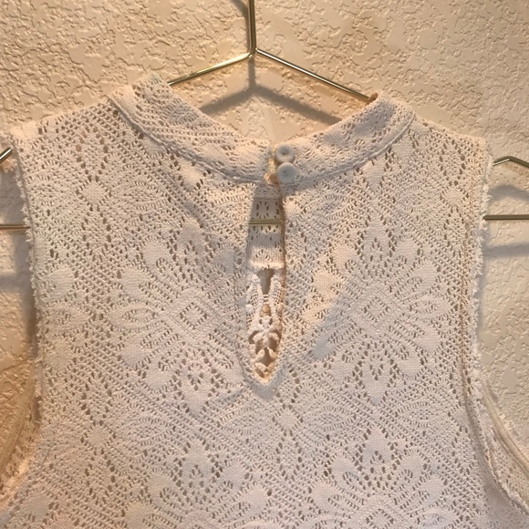 Free People Crochet Lace Keyhole Back Cropped Tank - Picture 3 of 8